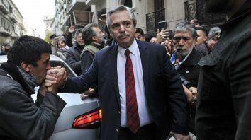 Alberto Fernández, a la salida del Instituto Patria tras la reunión con Cristina Fernández y Axel Kicillof. Alberto Fernández, a la salida del Instituto Patria tras la reunión con Cristina Fernández y Axel Kicillof.