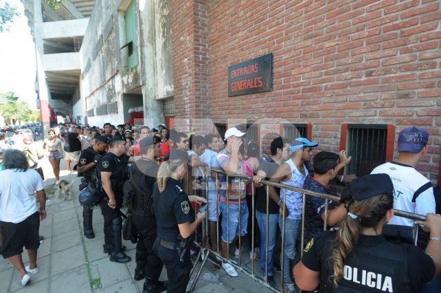 El socio es el principal eslab&oacute;n en este dif&iacute;cil momento econ&oacute;mico de Col&oacute;n y Jos&eacute; Vignatti lo resalt&oacute;.