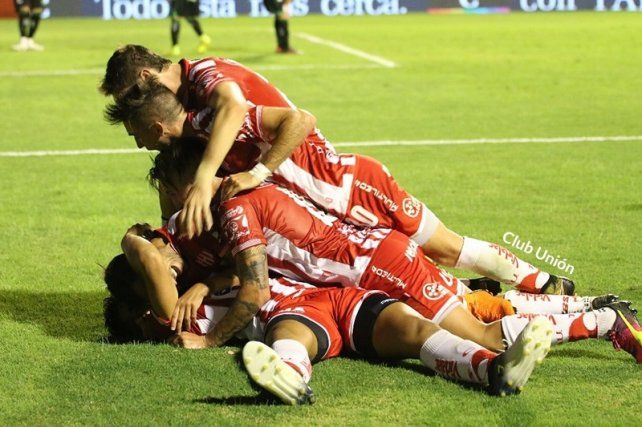 En sus redes, Uni&oacute;n se acord&oacute; del D&iacute;a del Futbolista Argentino.