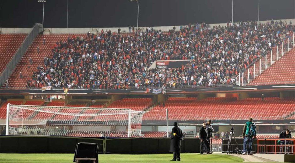Hinchas de Col&oacute;n San Pablo