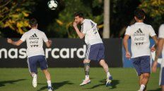 scaloni piensa en cinco cambios para enfrentar a chile scaloni piensa en cinco cambios para enfrentar a chile