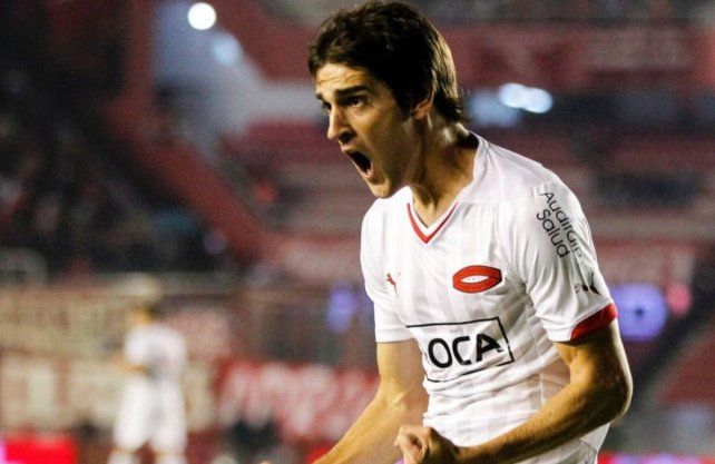 Uni&oacute;n est&aacute; tras los pasos de un nuevo refuerzo y habr&iacute;a preguntado por Lucas Albertengo