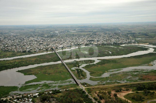Carretero. Una imagen aérea muestra en su plenitud al puente