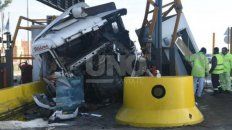 El accidente fue en la cabina de peaje, a la altura del kilómetro 22 de la autopista. El accidente fue en la cabina de peaje, a la altura del kilómetro 22 de la autopista.