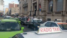 en el dia clave de la cumbre, taxistas cortaran el transito en el dia clave de la cumbre, taxistas cortaran el transito
