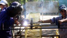 Los gremios podrán exponer la posición de los trabajadores en la audiencia pública del 21 de agosto. Los gremios podrán exponer la posición de los trabajadores en la audiencia pública del 21 de agosto.