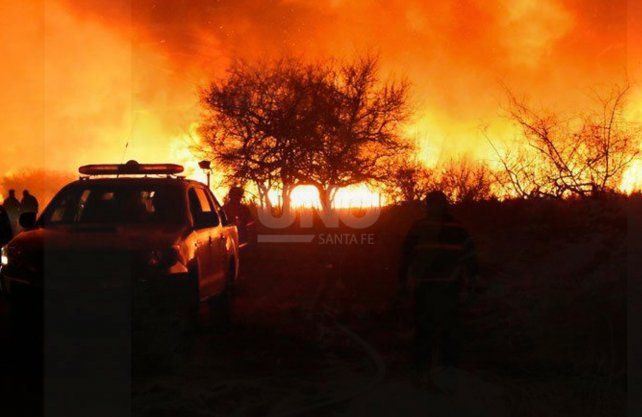 Imagen de Marcelo Barca en los incendios forestales de Córdoba.