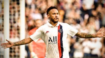 neymar tapo insultos con un golazo de chilena neymar tapo insultos con un golazo de chilena