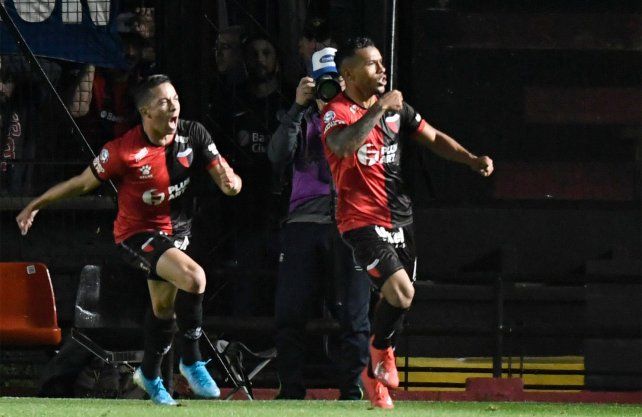 El salario en d&oacute;lares de Wilson Morelo es un tema a resolver en Col&oacute;n