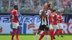 dura derrota de mineiro en la previa del duelo ante colon dura derrota de mineiro en la previa del duelo ante colon