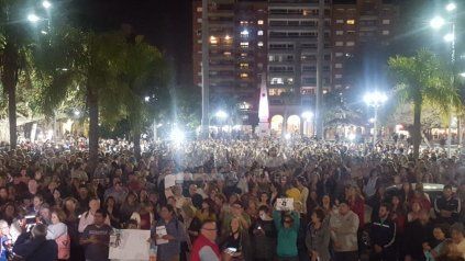 Multitudinaria marcha pidiendo justicia por la muerte de Julio Cabal Multitudinaria marcha pidiendo justicia por la muerte de Julio Cabal