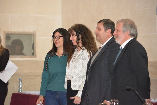 Florencia Gietz (27) obtuvo su t&iacute;tulo de licenciada en letras en la Universidad Nacional del Litoral (UNL) con un promedio de 9,45, el m&aacute;s alto de esa instituci&oacute;n. 