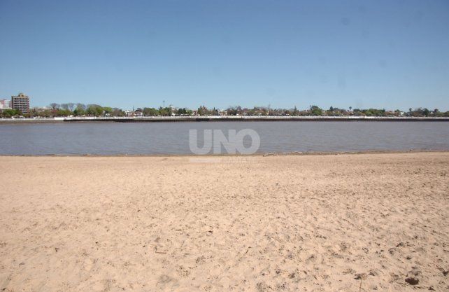 Imágenes de este lunes, con el río a 1,82 metros. 