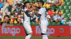 video: paredes y martinez se cruzaron por un penal y scaloni los saco video: paredes y martinez se cruzaron por un penal y scaloni los saco