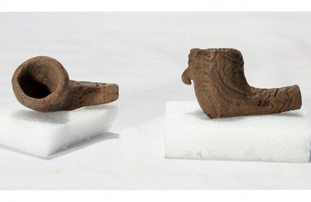 <div><div>Las pipas eran las piezas más numerosas en el hallazgo de Arroyo Leyes, que es su mayoría fueron destruidas. Además del cuidado y dedicación en su trabajo, resultan de gran importancia porque permiten abordar los modos de interacción con otras comunidades.</div><div><br></div></div>