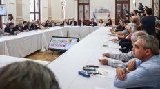 lifschitz presenta un balance de gestion del frente ante el consejo economico lifschitz presenta un balance de gestion del frente ante el consejo economico