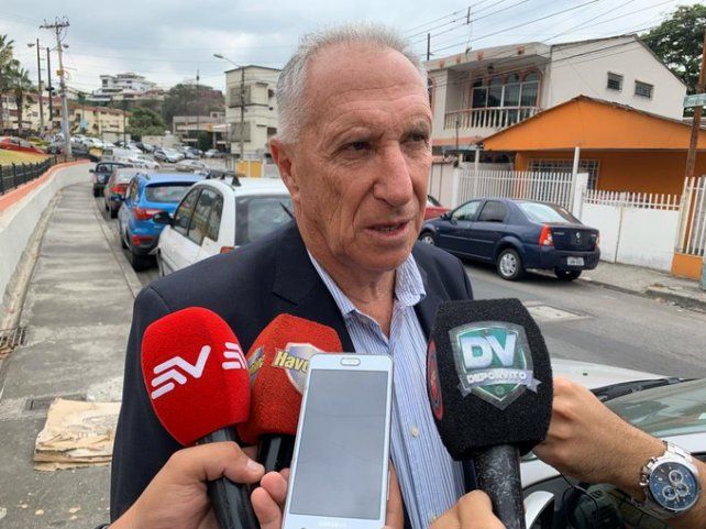 Luis Hiberlt encar&oacute; la investigaci&oacute;n de Col&oacute;n ante la Conmebol. Ahora se sigue el tema de T&eacute;cnico Universario en el TAS