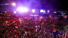 pantalla gigante para ver el duelo ante boca pantalla gigante para ver el duelo ante boca