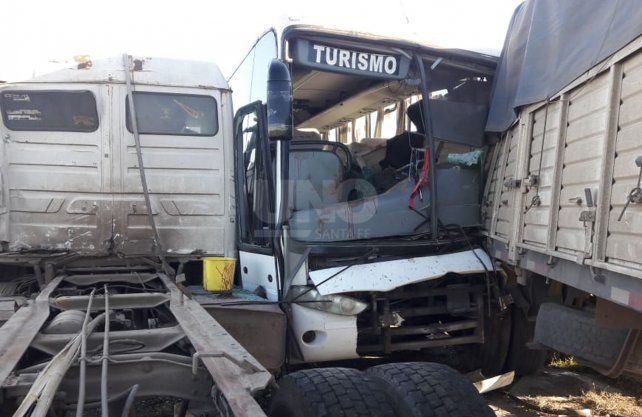 Imágenes del siniestro en la Autopista, altura de la ciudad de Coronda.
