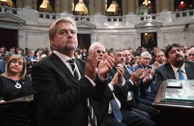 Roberto Mirabella, durante el discurso presidencial.