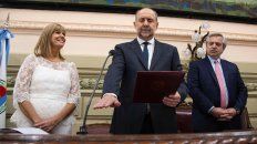 con el apoyo de alberto y un discurso duro contra lifschitz y los senadores, perotti inicia su gobernacion con el apoyo de alberto y un discurso duro contra lifschitz y los senadores, perotti inicia su gobernacion