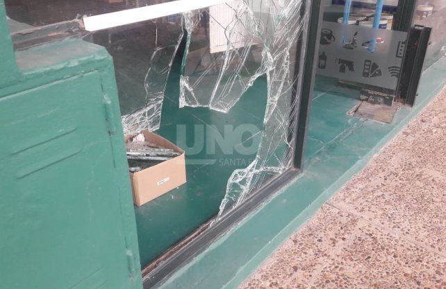 El comercio que fue blanco de los delincuentes.
