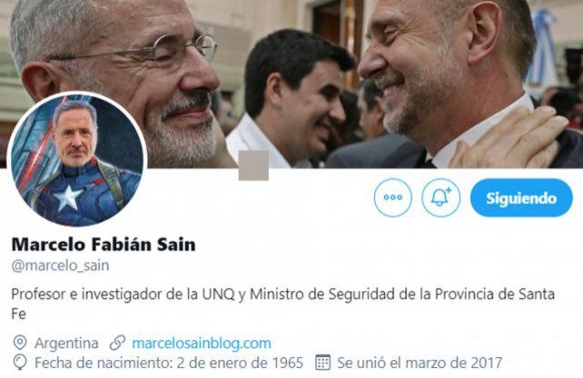En uno de los momentos más calientes en seguridad, el ministro puso en su perfil de Twitter un fotomontaje, como si fuera el Capitán América.
