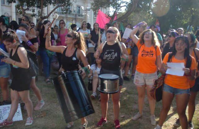 Algunos de los carteles por el Día de la Mujer Trabajadora.