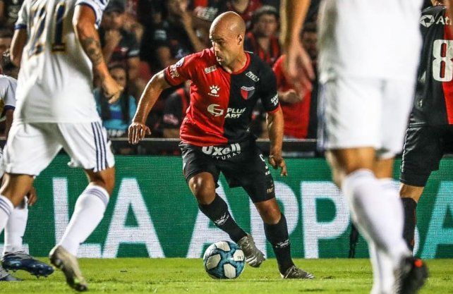 El Polaco Frtizler volvi&oacute; a ser clave en Col&oacute;n, que antes del parate obligado sali&oacute; de zona de descenso.