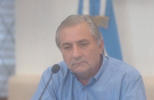 El ministro de Gestión Pública, Rubén Michlig, hizo el anuncio del gobierno de Santa Fe.