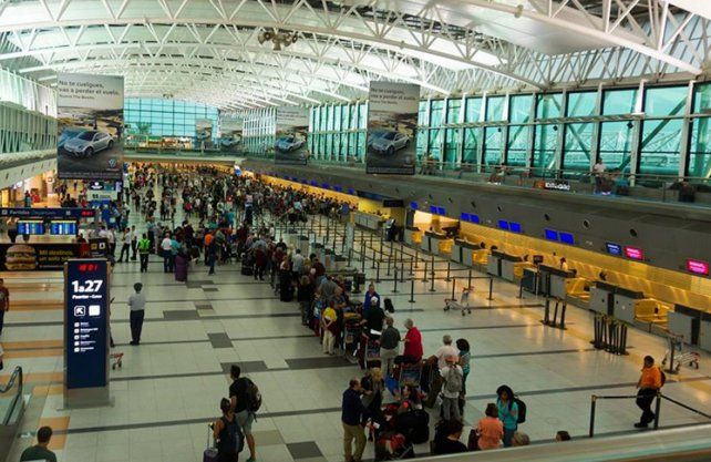 Son&nbsp;18.275 los santafesinos que regresaron del exterior y que aun deber&iacute;an permanecer en&nbsp;cuarentena&nbsp;