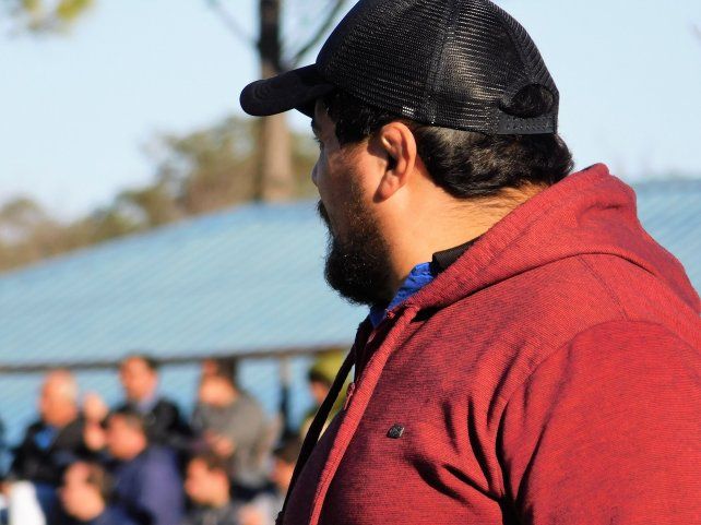 Se retiró del rugby profesional jugando en el poderoso Montpellier francés.