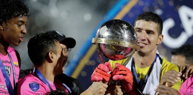 Col&oacute;n reclama ante Conmebol contra Independiente del Valle por fraude deportivo por la inclusi&oacute;n del arquero Jorge Pinos.