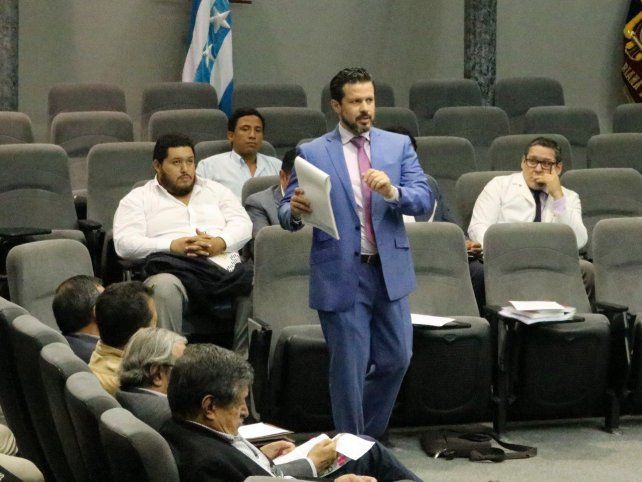 Andr&eacute;s Holgu&iacute;n, abogado de Independiente del Valle, fue duro con Col&oacute;n y T&eacute;cnico Universitario.