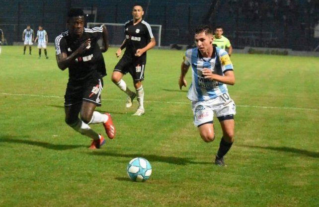 Pajarito Daniel Ju&aacute;rez es por ahora el &uacute;nico refuerzo de Uni&oacute;n. Gentileza Periodicolea