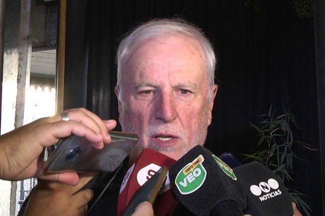 Vignatti acus&oacute; a Reschia de mandar al descenso a Col&oacute;n.
