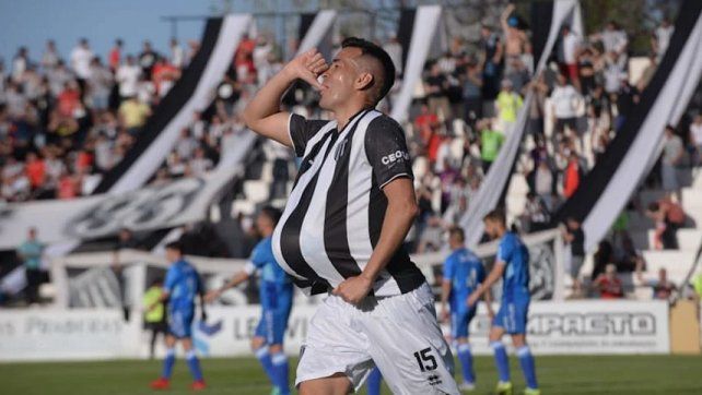 El exjugador de Col&oacute;n, Jacobo Mansilla, le peg&oacute; a los dirigentes de Gimnasia de Mendoza. Foto: Ovaci&oacute;n Mendoza