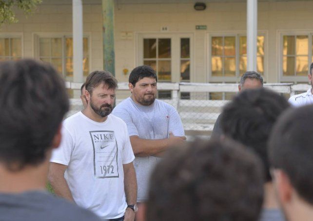 El santafesino Maxi Bustos integra el staff que comanda Raiteri en el plantel de rugby de Estudiantes (P).