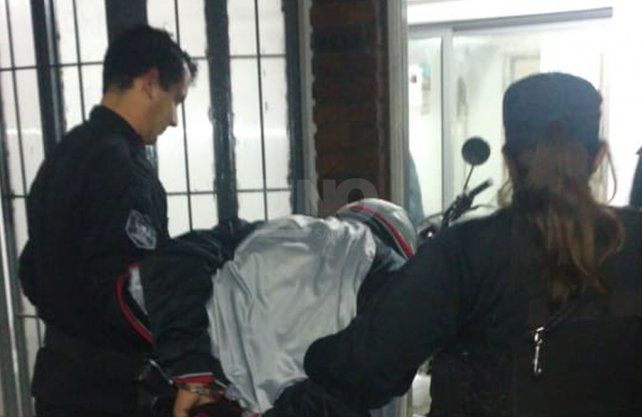 Uno de los detenidos