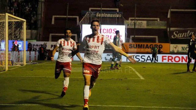 Franco Soldano de cabeza le dio la victoria a Uni&oacute;n ante Independiente para llegar a la Sudamericana.