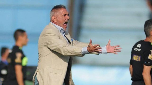 Sergio Rondina es el DT elegido por los dirigentes y cuenta con el respaldo del hincha de Unión.