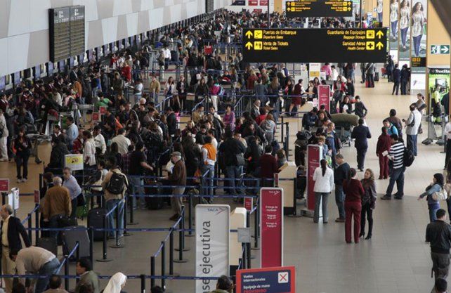 Foto ilustrativa. ¿Cuántos son y dónde están los santafesinos que esperan ser repatriados?