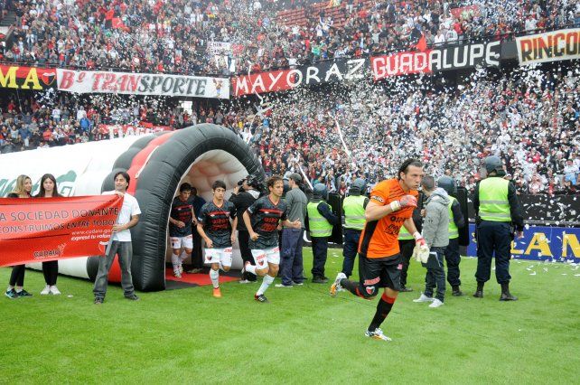 Jorge Broun ser&iacute;a el arquero que tiene apuntado Col&oacute;n por si no sigue Leonardo Buri&aacute;n.