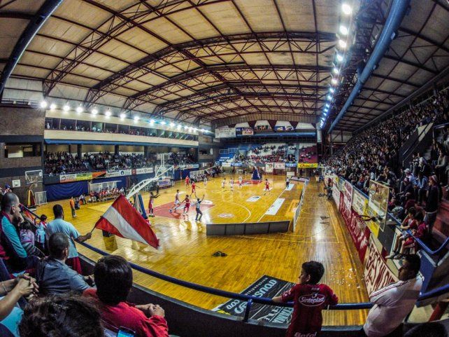 Unión llenó su estadio en las recordadas finales de 2013 con Barrio Parque.
