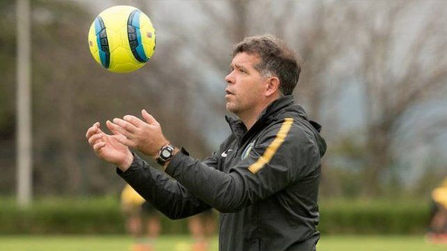 Hernán Castellano se fue en elogios para tres próceres de Unión: Madelón, Pumpido y Malvicino.