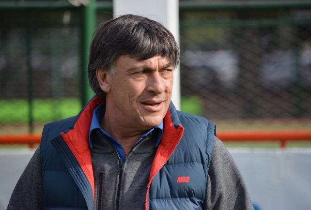 El tucumano Daniel Hourcade actualmente est&aacute; en Sudam&eacute;rica Rugby.