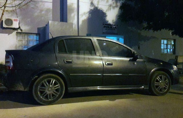 Vehículo baleado en las calles de Santa Rosa de Lima
