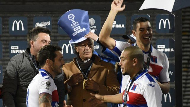 Hace hoy un a&ntilde;o Pipo Gorosito, candidato a DT de Uni&oacute;n, sac&oacute; campe&oacute;n a Tigre de la Copa de la Superliga.