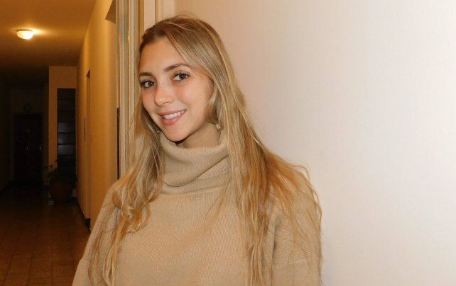 Battle Casas entrena en su casa y estudia para recibirse de abogada.