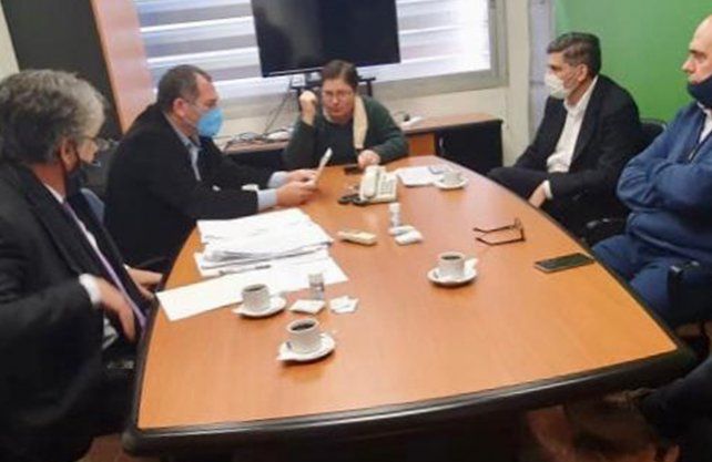 El subinterventor, Luciano Zarich, ingres&oacute; a la sede administrativa de la empresa en la localidad de Avellaneda